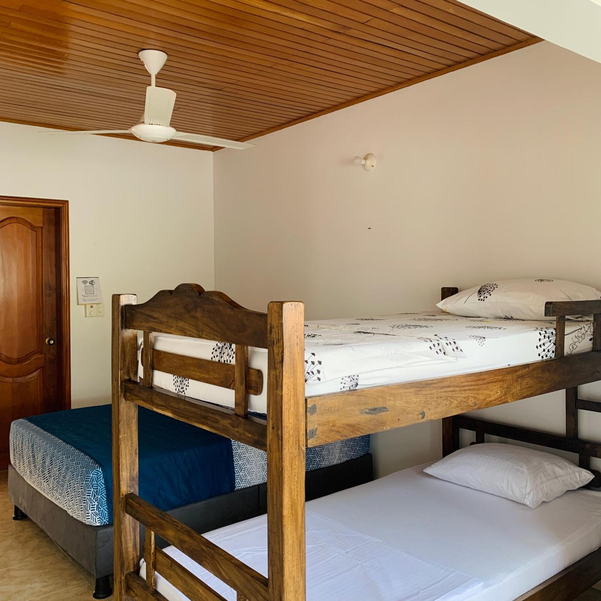 Hostel Cerca Al Centro Historico Cartagena 外观 照片